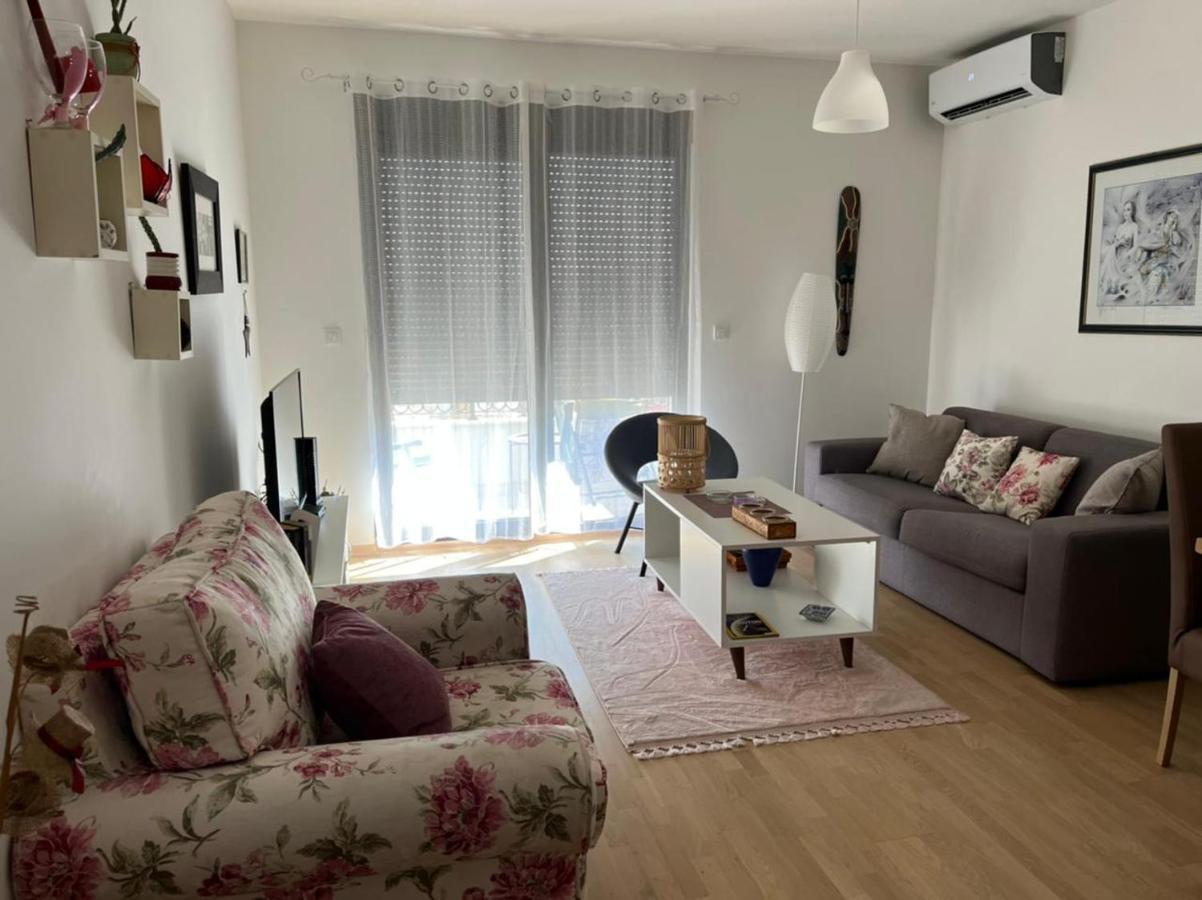 Lovely Pink Flat Διαμέρισμα Ποντγορίτσα Εξωτερικό φωτογραφία