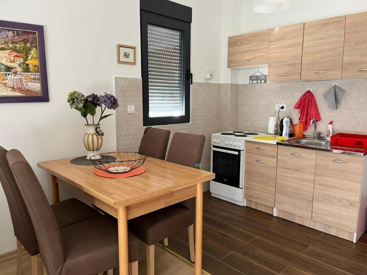 Lovely Pink Flat Διαμέρισμα Ποντγορίτσα Εξωτερικό φωτογραφία